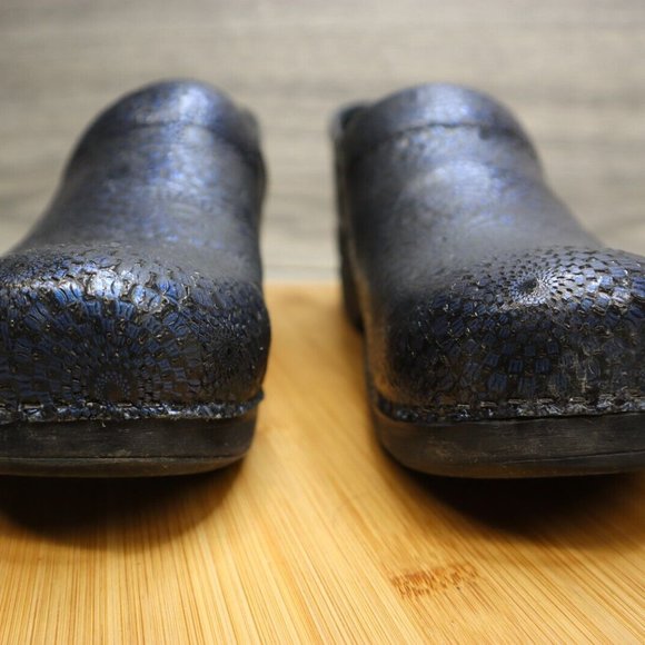 Dansko Black Textured Leather Clogs - Picture 5 of 16